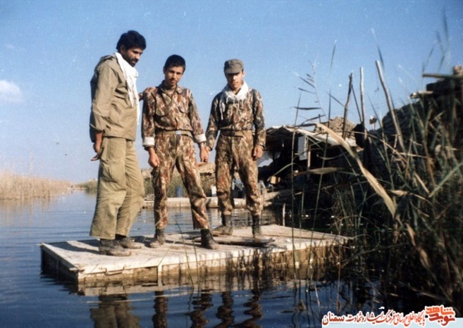 نفر اول از راست شهید امیر جراح