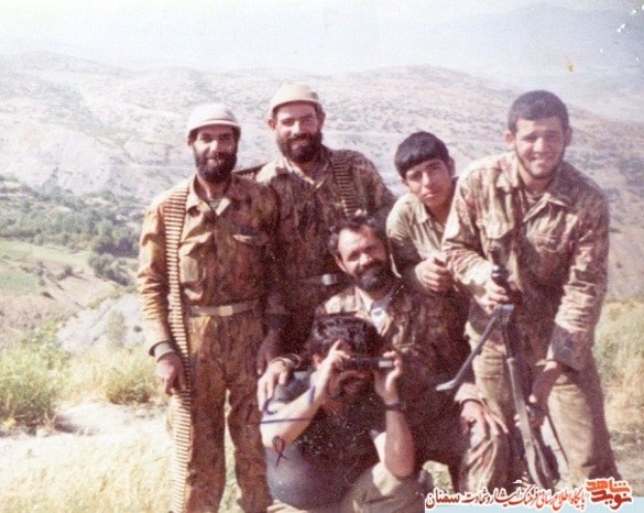 نفر دوم از راست شهید جعفر ادب