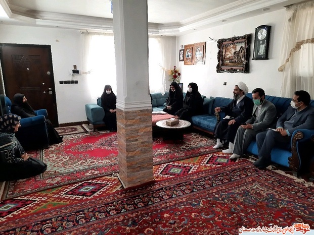 دیدار مسئولان با مادر گرامی شهید محمد کلاهی- ۲۰ بهمن ۹۹