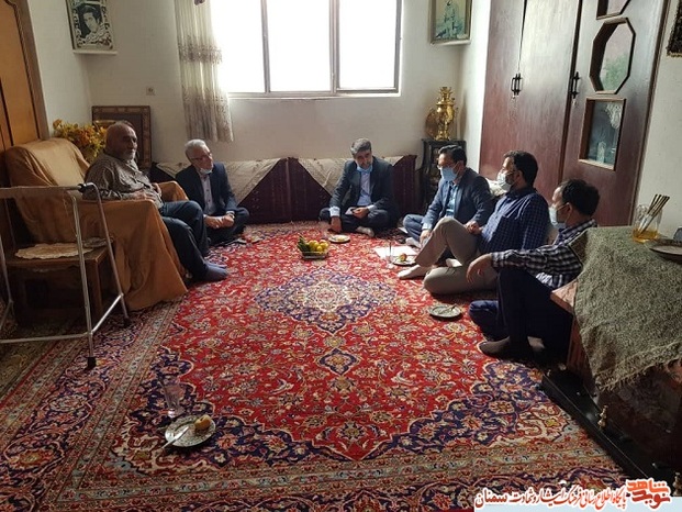 دیدار مدیرکل بنیاد شهید استان سمنان با خانواده معزز شهید والامقام روحالله مومنیان - نهم مردادماه ۱۴۰۰ شهرستان مهدیشهر