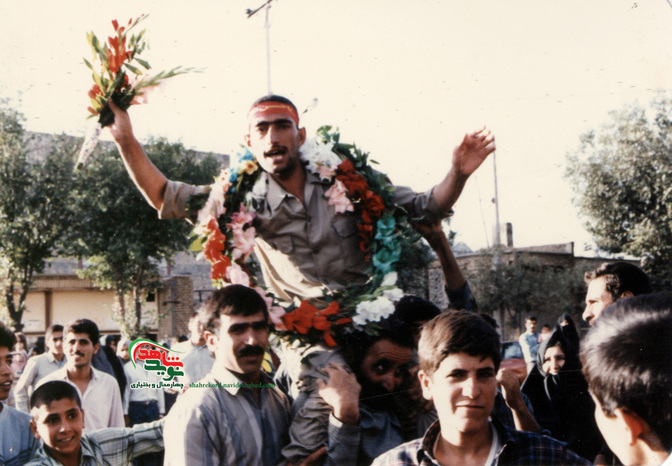 بازگشت آزادگان چهارمحال و بختیاری به میهن اسلامی