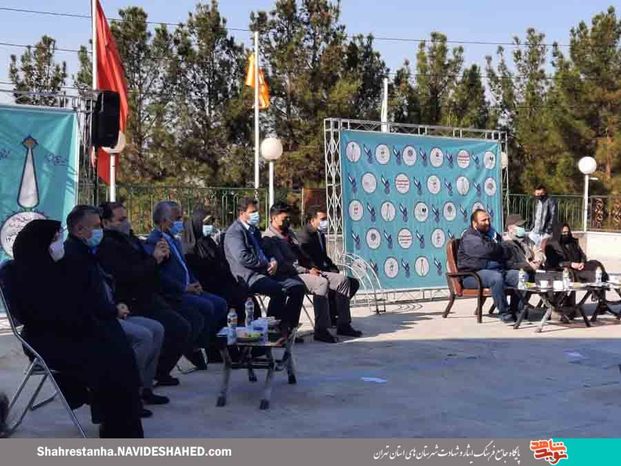 حضور «نسیم ادبی»، «وحید لک» و «امیر حسین شفیعی» از داوران اولین جشنواره فرهنگی و هنری ایثار شهرستانهای استان تهران در بخش «تئاتر خیابانی»