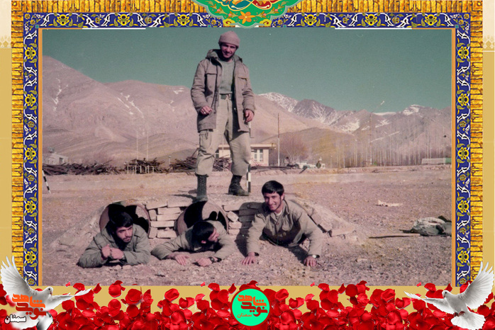 نفر ایستاده شهید مهدی باقریان