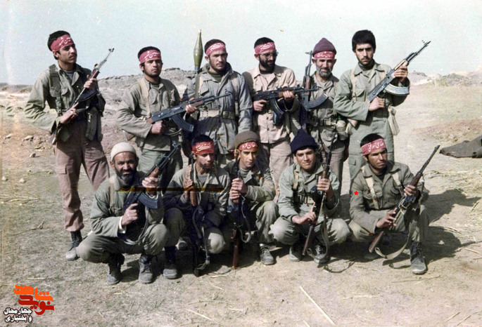 شهید غضنفر حمزه پور اسدی و همرزمان 