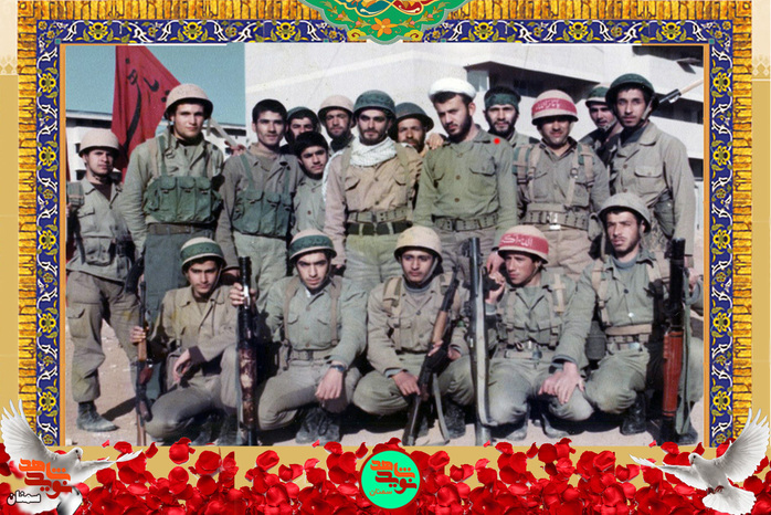 ردیف ایستاده نفر سوم از راست روحانی شهید محمدعلی شفیع‌زاده‌برمی