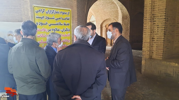 برپایی میز خدمت و ایستگاه سلامت بنیاد شهید و امور ایثارگران استان سمنان پس از نماز جمعه برای عموم مردم- بیستم اسفندماه ۱۴۰۰ مسجد حضرت امام خمینی (ره) شهرستان سمنان