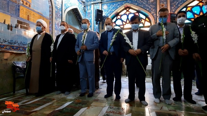 مراسم گلباران گلزار شهدای امامزاده یحیی (ع) سمنان به مناسبت روز شهید - بیست و دوم اسفند ۱۴۰۰