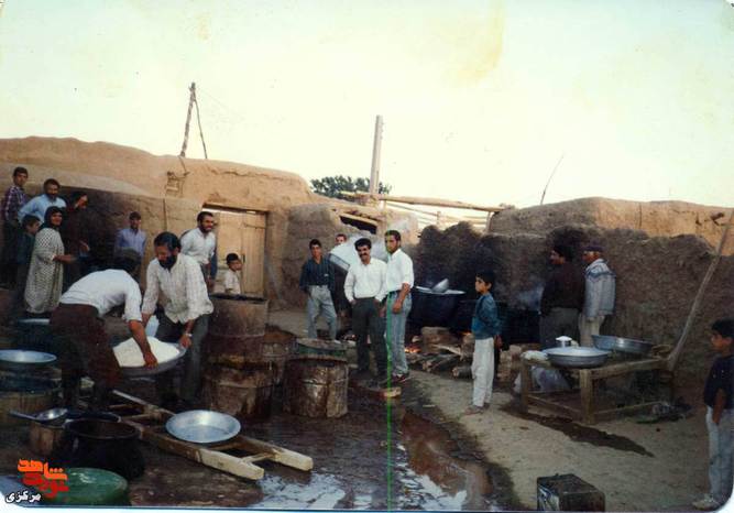 مراسم استقبال از آزاده سرافراز مجید قاسمی روستای ده چال - 1369