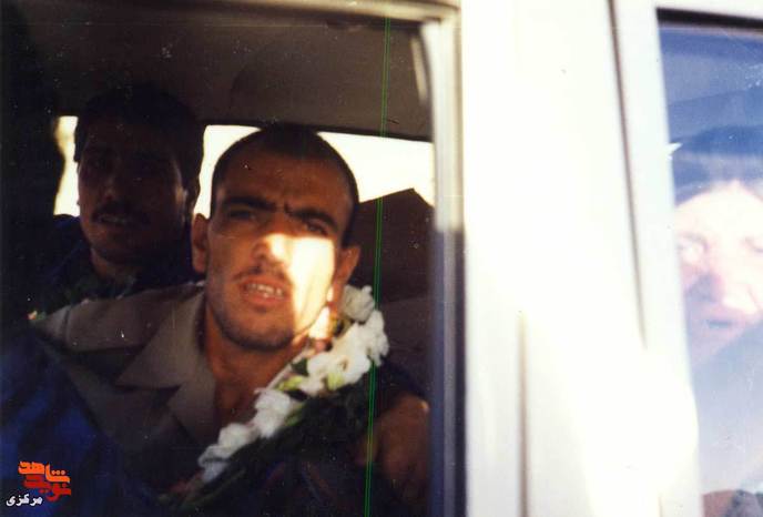 مراسم استقبال از آزاده سرافراز مجید قاسمی روستای ده چال - 1369