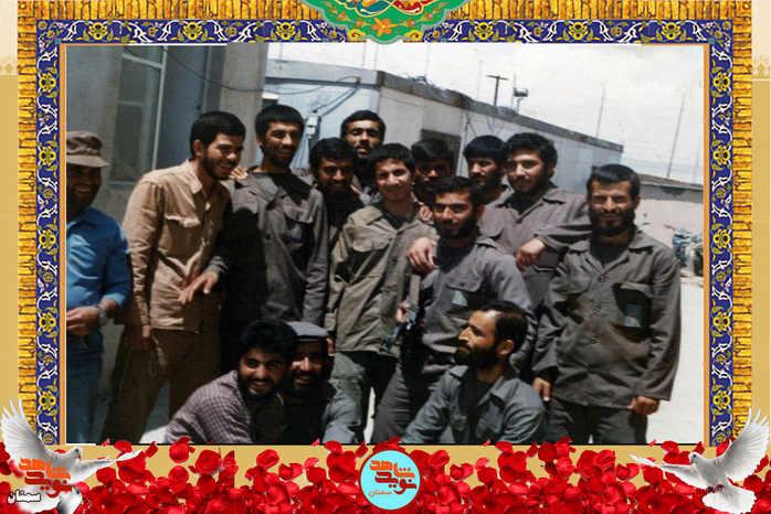 نفر چهارم از چپ شهید علی‌اکبر قلعه‌آقابابائی