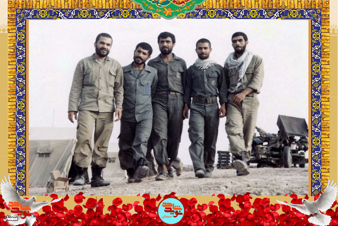 نفر وسط شهید علی‌اکبر قلعه‌آقابابائی