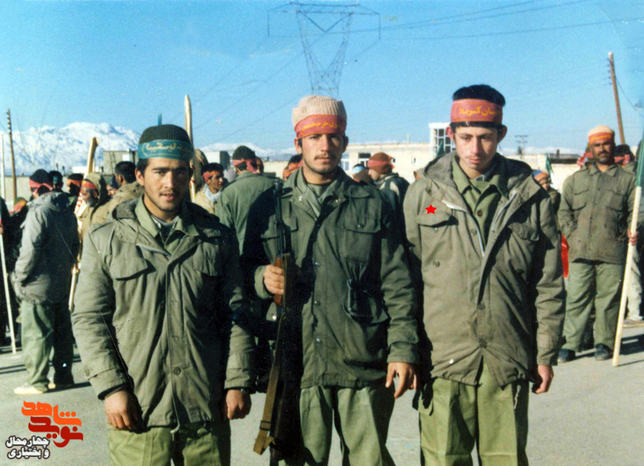شهید منصور شفیعی و همرزمان 