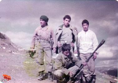 از چپ: ایستاده: سید محمد سجادی - رمضان پژند - رسول - مجتبی 
