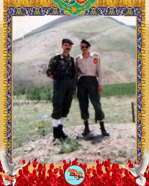نفر سمت راست شهید ایرج کنشلو