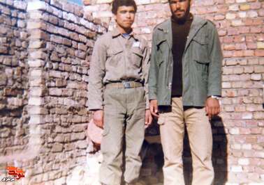 از چپ: رضا کمانی-محمد میرزایی