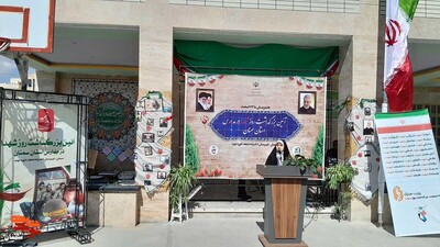 آیین بزرگداشت روز شهید- دبیرستان دخترانه شاهد شهرستان سمنان بیست و دوم اسفندماه ۱۴۰۲