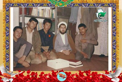 نفر وسط شهید سید جمال احمدپناهی