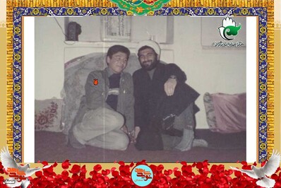 نفر سمت چپ شهید سید جمال احمدپناهی